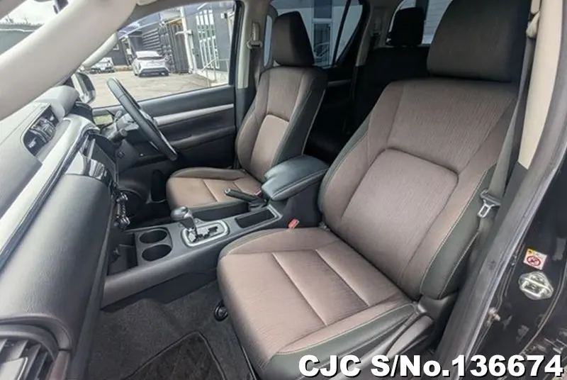 Toyota Hilux in Black for Sale Image 11