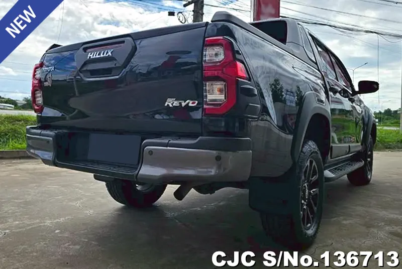 Toyota Hilux in Black for Sale Image 2