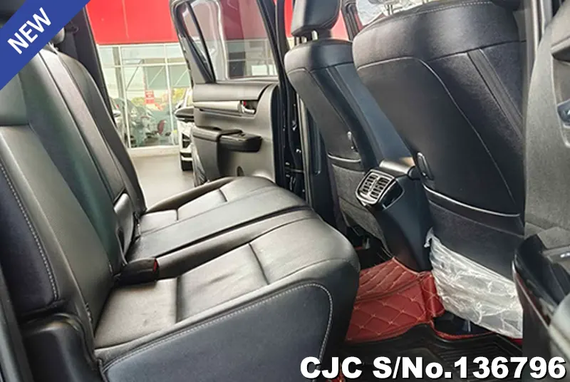 Toyota Hilux in Black for Sale Image 10