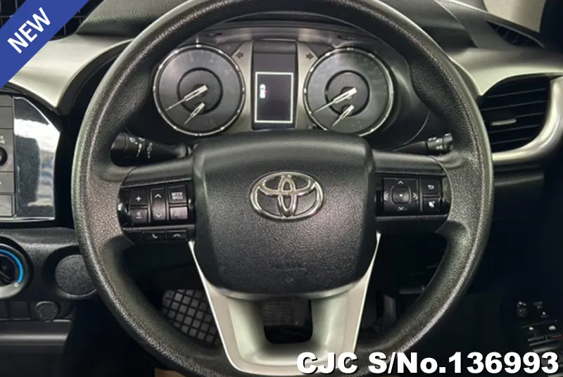 Toyota Hilux in Silver for Sale Image 10