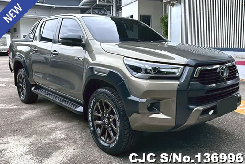 Toyota Hilux in Oxide Bronze Metallic for Sale Image 0