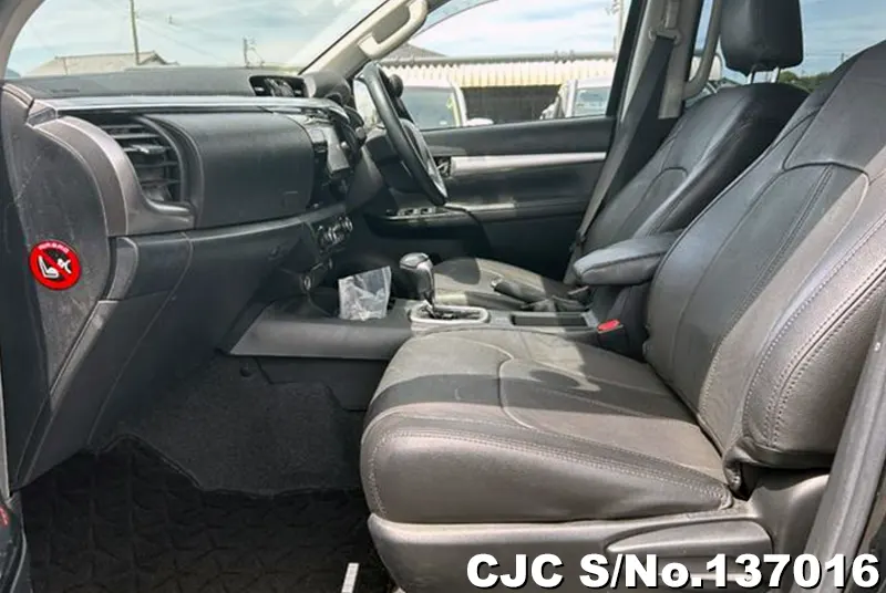 Toyota Hilux in Black for Sale Image 9