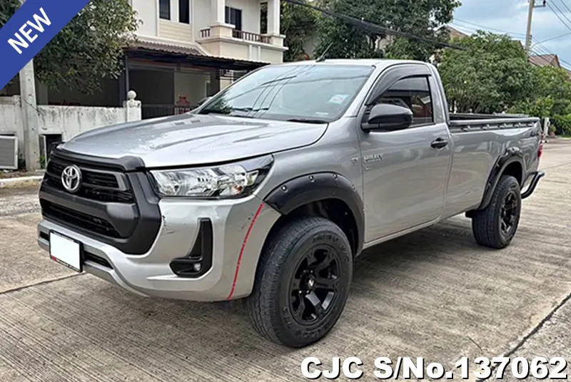 Toyota Hilux in Silver for Sale Image 0