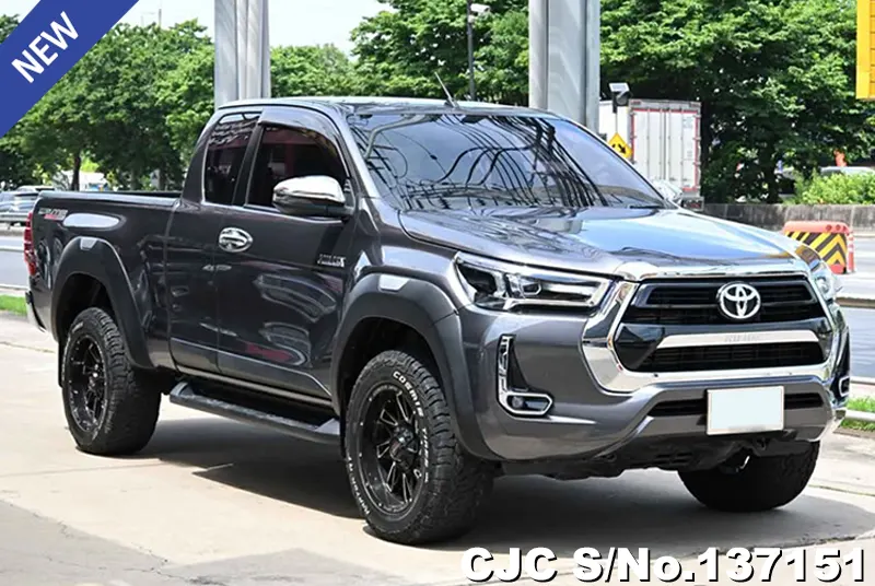 Toyota Hilux in Gray for Sale Image 0