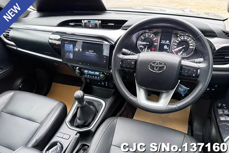 Toyota Hilux in Gray for Sale Image 8