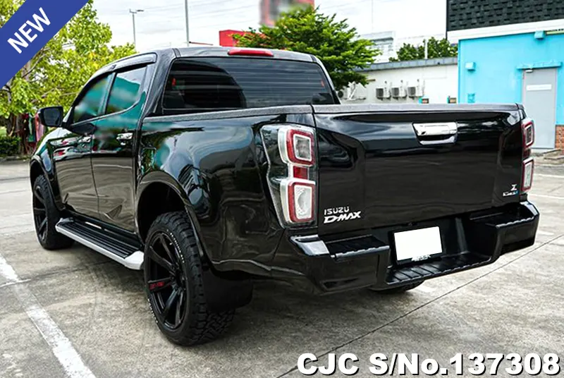 Isuzu D-Max in Black for Sale Image 1