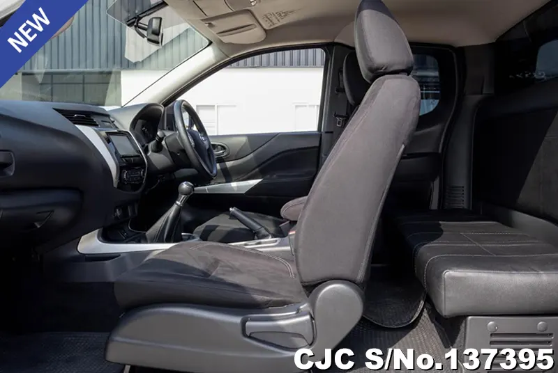 Nissan Navara in White for Sale Image 10