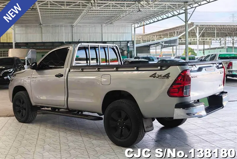 Toyota Hilux in Silver for Sale Image 1