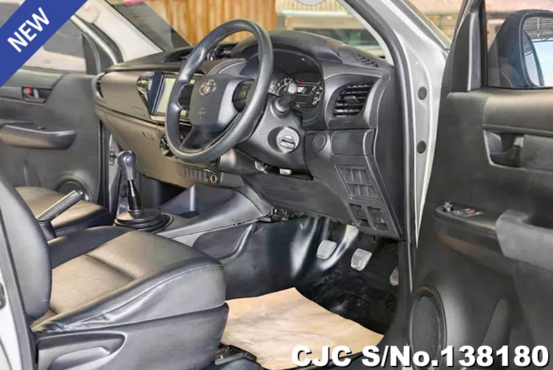 Toyota Hilux in Silver for Sale Image 8