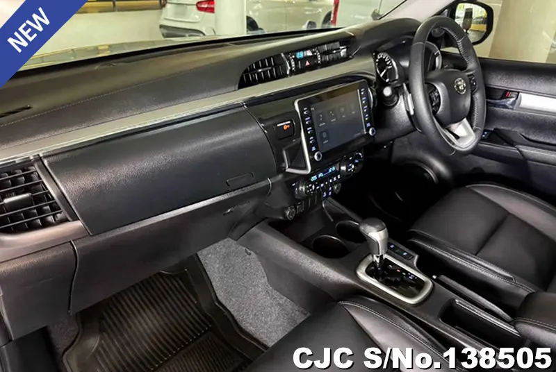 Toyota Hilux in White for Sale Image 10