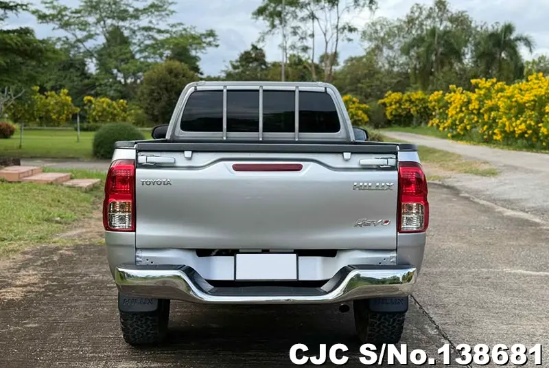 Toyota Hilux in Silver for Sale Image 4
