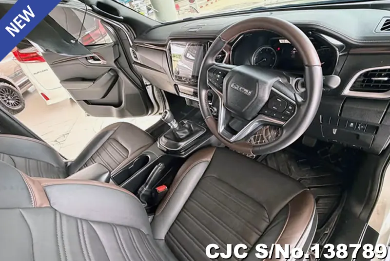 Isuzu D-Max in White for Sale Image 9