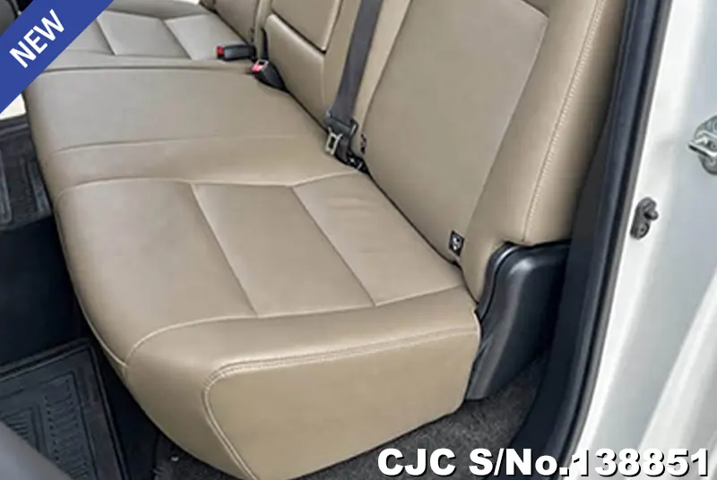 Toyota Hilux in White for Sale Image 7