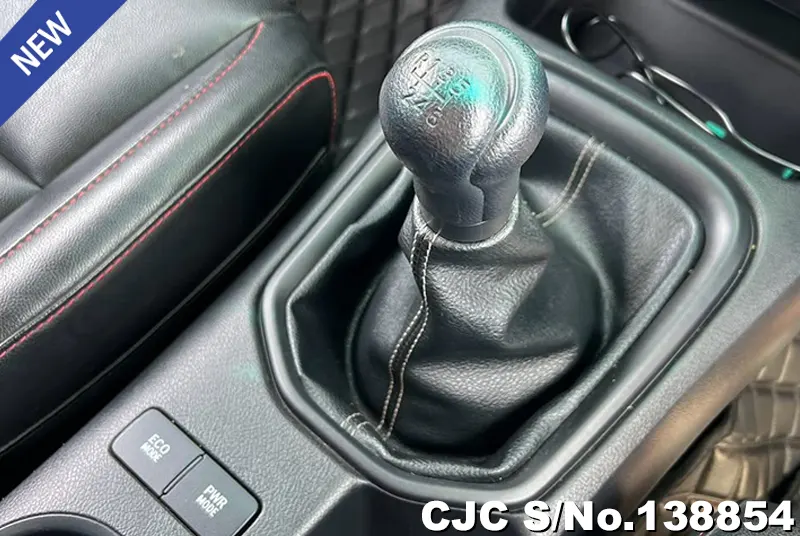 Toyota Hilux in Gray for Sale Image 11