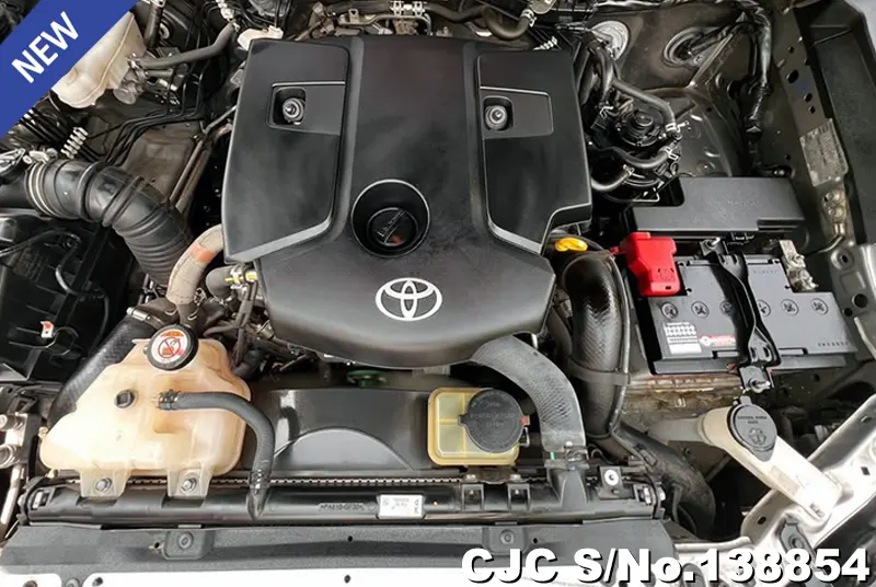 Toyota Hilux in Gray for Sale Image 12
