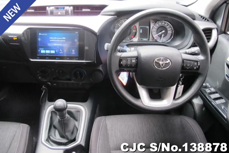 Toyota Hilux in Gray for Sale Image 6