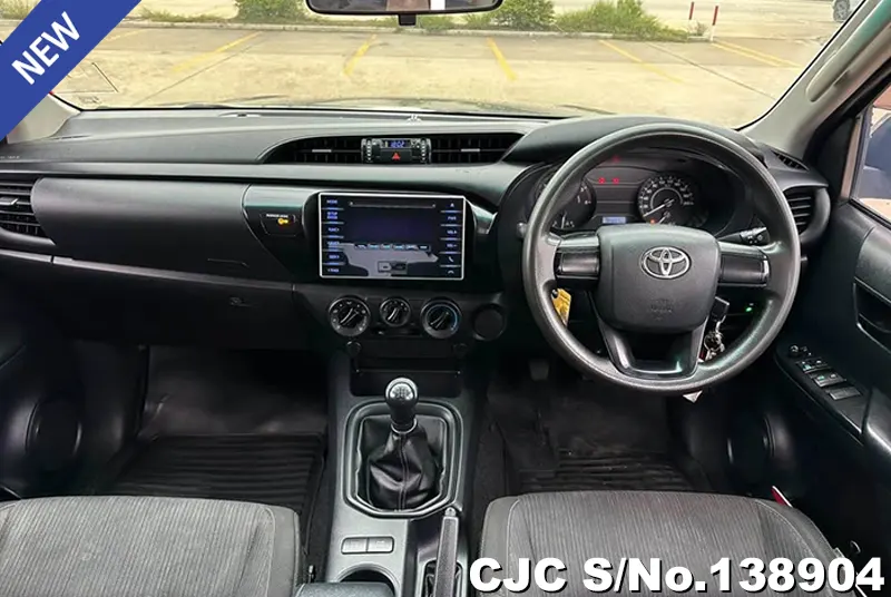 Toyota Hilux in Gray for Sale Image 8