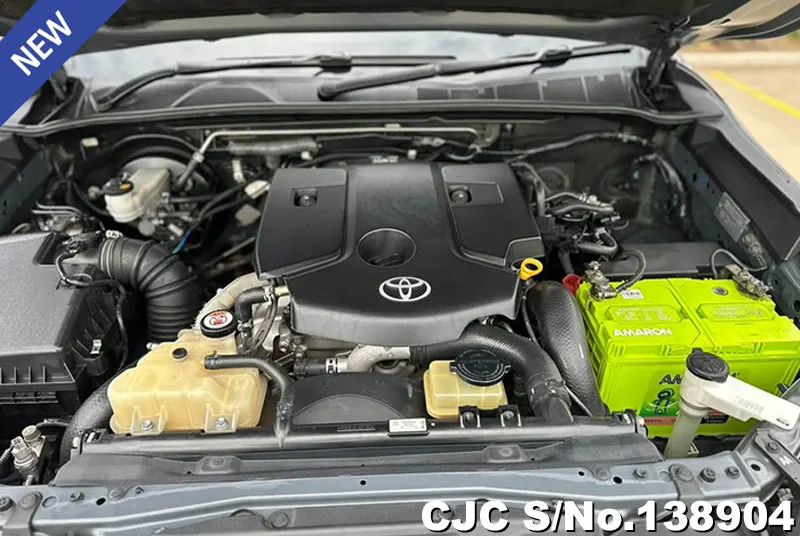 Toyota Hilux in Gray for Sale Image 13