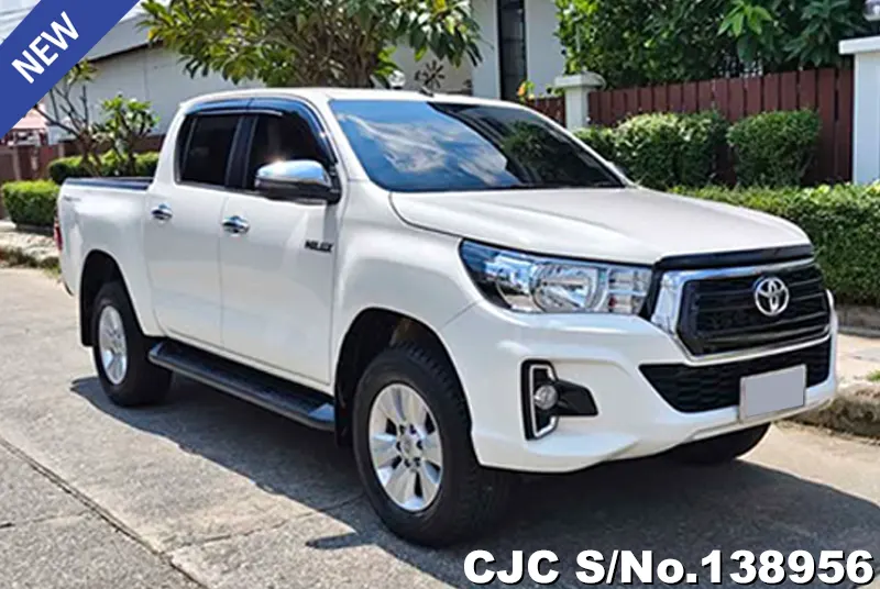 Toyota Hilux in White for Sale Image 0