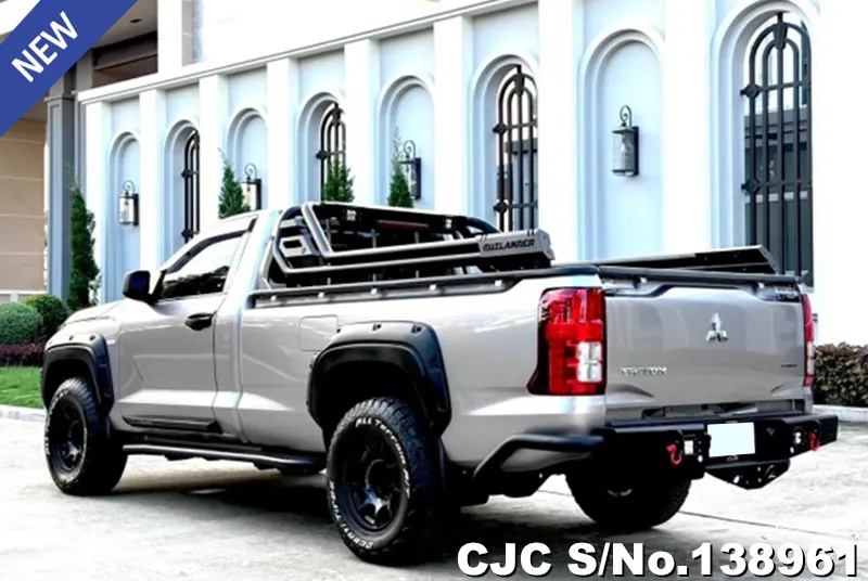Mitsubishi Triton in Gray for Sale Image 1