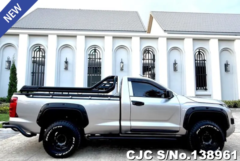 Mitsubishi Triton in Gray for Sale Image 6