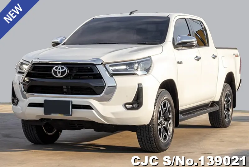 Toyota Hilux in White for Sale Image 3