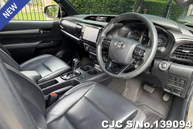 Toyota Hilux in Oxide Bronze Metallic for Sale Image 5