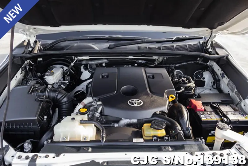 Toyota Hilux in White for Sale Image 12