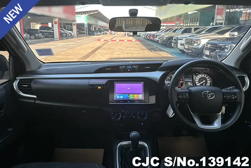 Toyota Hilux in White for Sale Image 6
