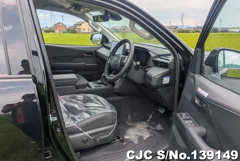 Toyota Hilux in Black for Sale Image 8