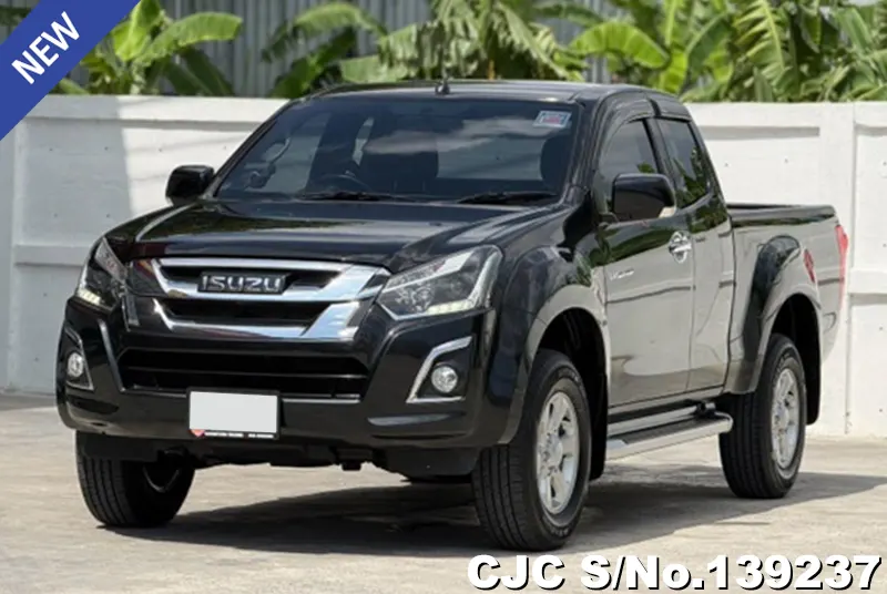 Isuzu D-Max in Black for Sale Image 3