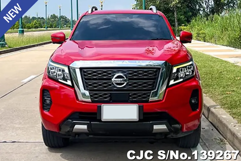 Nissan Navara in Red for Sale Image 4
