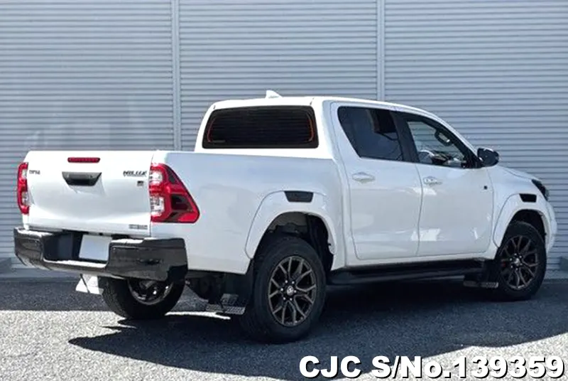 Toyota Hilux in White for Sale Image 1